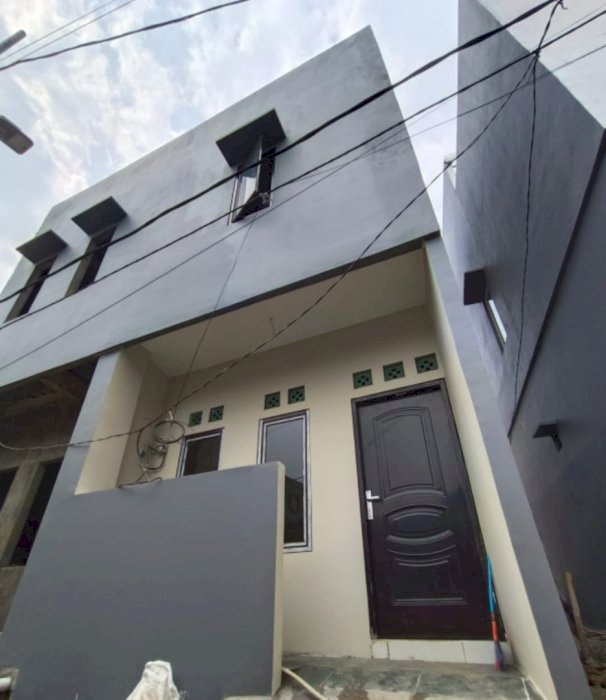 DIJUAL RUMAH 2,5 LANTAI HARGA TERJANGKAU - DI JAKARTA PUSAT