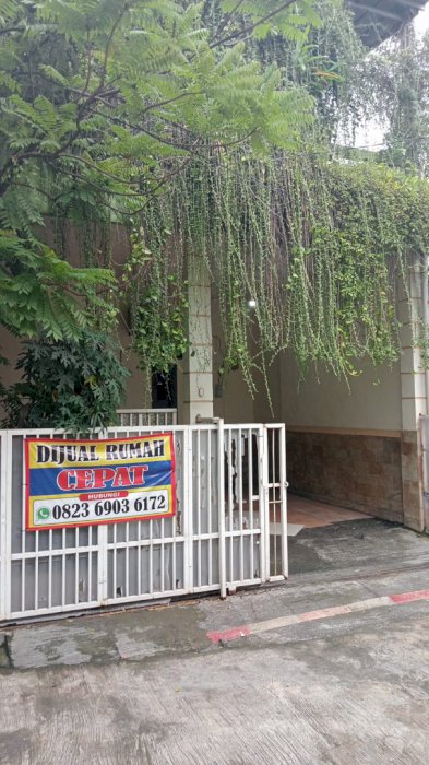JUAL/SEWA RUMAH SIAP HUNI DENGAN FURNITUR LOKASI STRATEGIS TANGERANG