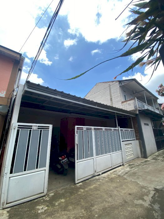 Dijual rumah full furniture siap huni cijengkol lembang