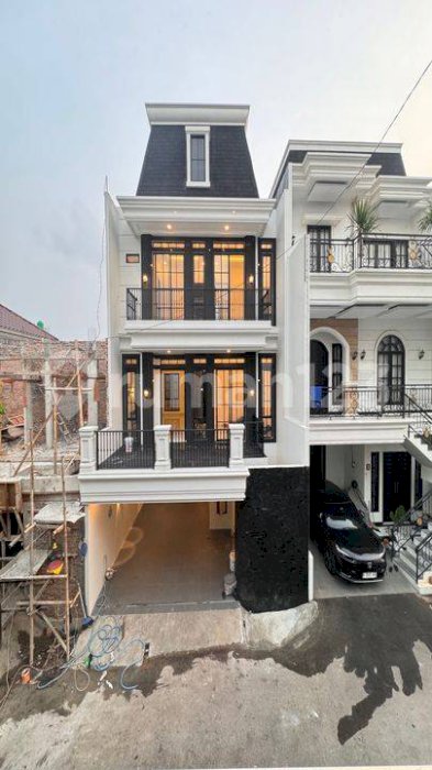 Rumah Mewah Classic Dalam Cluster Di Jagakarsa Lokasi Strategis