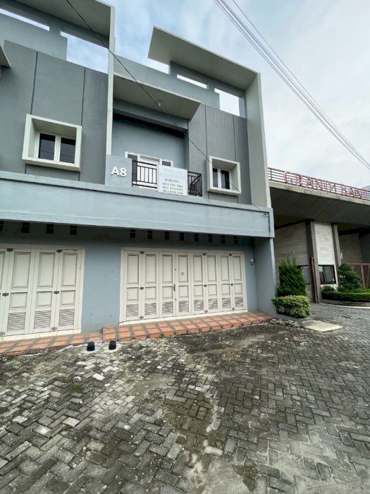 GMTD Komplek Pertokoan di Jl. Banten Diski