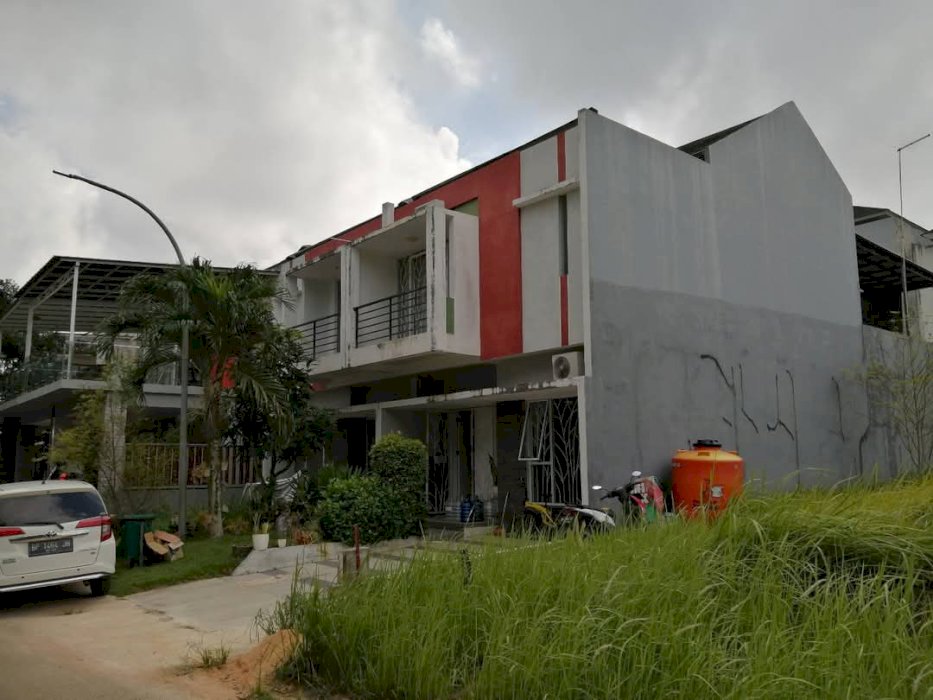 Dijual rumah hook Batam center