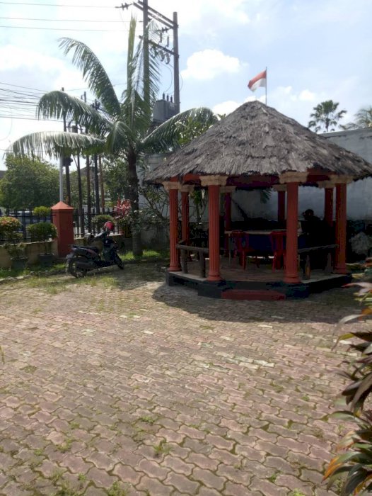 Dijual tanah ada rumah mewah di atasnya di jln abdullah lubis medan