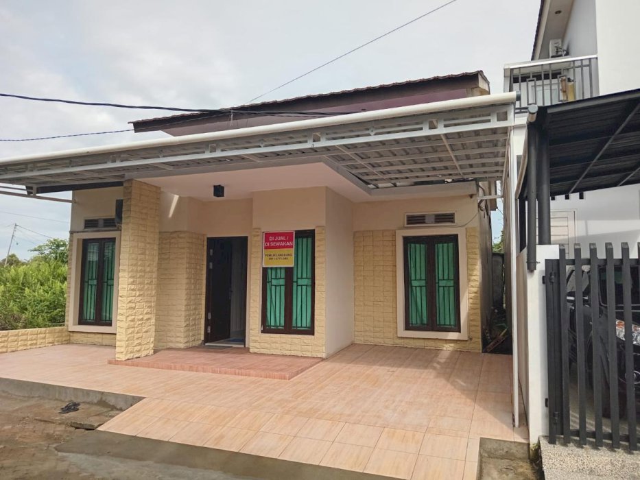 Dijual Rumah Jl Paris 2 Perum Green Hills Residance G-4 Kota Pontianak