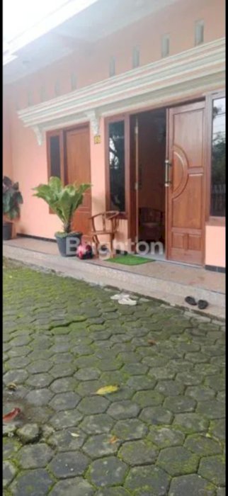 Dijual rumah siap huni full furnish di Semarang