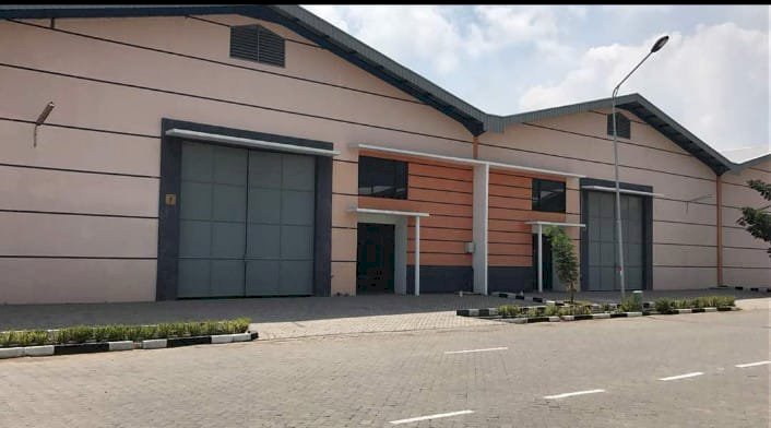 GiLA 8M gudang GRES 1000m manyar gresik kalianak margomulyo suri mulya