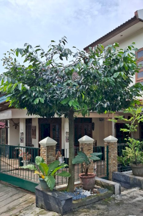 Jual rumah hook lokasi strategis di Mega Cinere, Depok