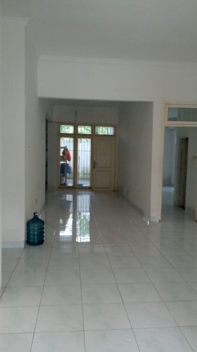 Jual rumah 2 lantai daerah Bambu Apus Jakarta Timur