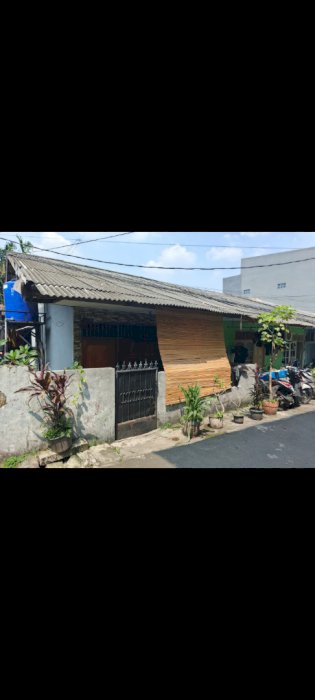 Dijual Cepat Rumah 2 Pintu di Kemang Utara , Nyaman, Asri, & Strategis