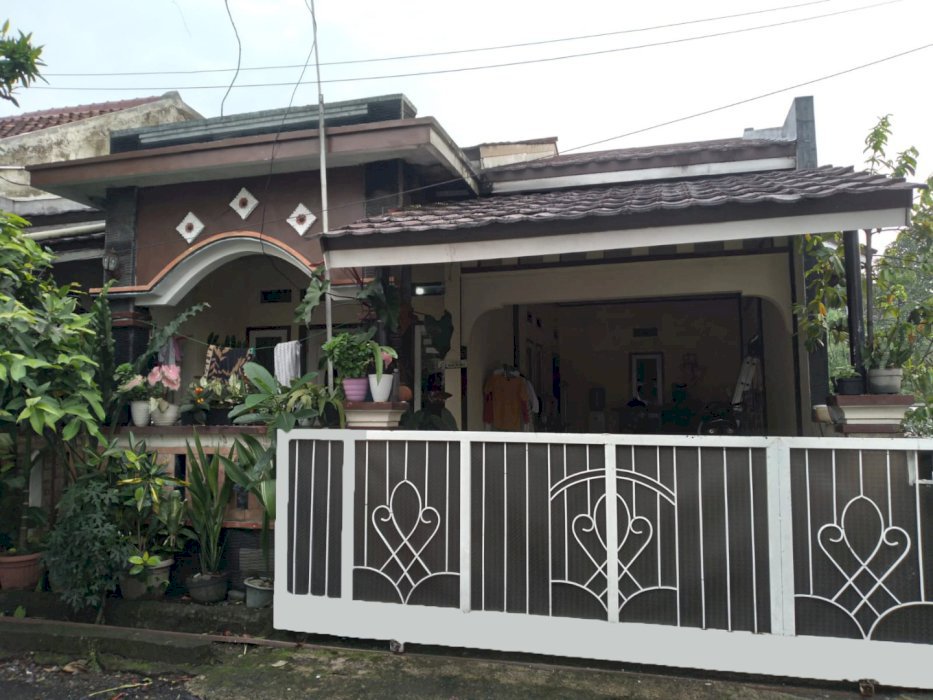 Rumah 1 Lantai + Renovasi  Dekat Kantor Kecamatan Ciomas