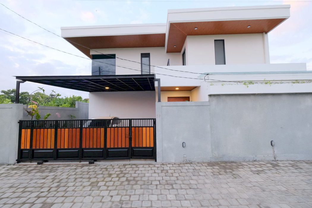 Villa Mewah Area Perumahan Elit Di Kerobokan