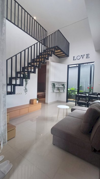 Di Jual Cepat Rumah Mezànin Ready unit Cibubur