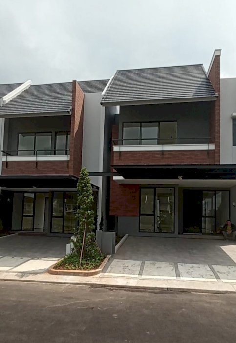 DiJual Rumah serasa Villa di cibubur