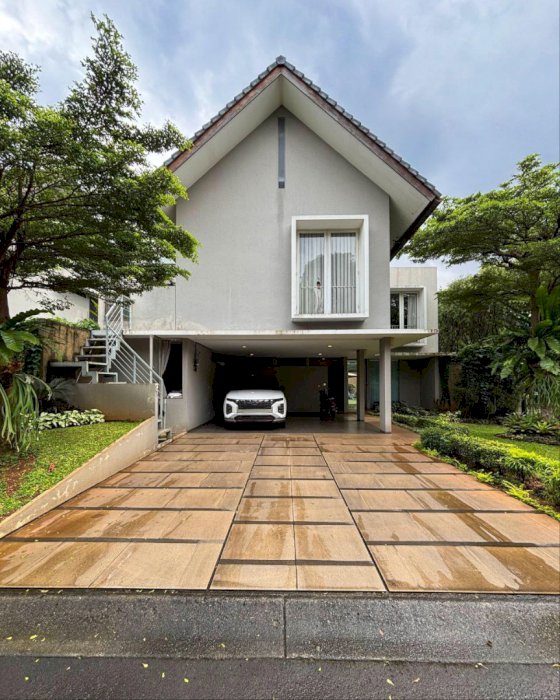 Dijual Rumah Secondary Townhouse Eksklusif RC VeteranJakarta Selatan