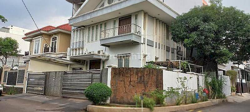 Dijual Rumah di Kelapa Gading Nias Hook Jalan Lebar