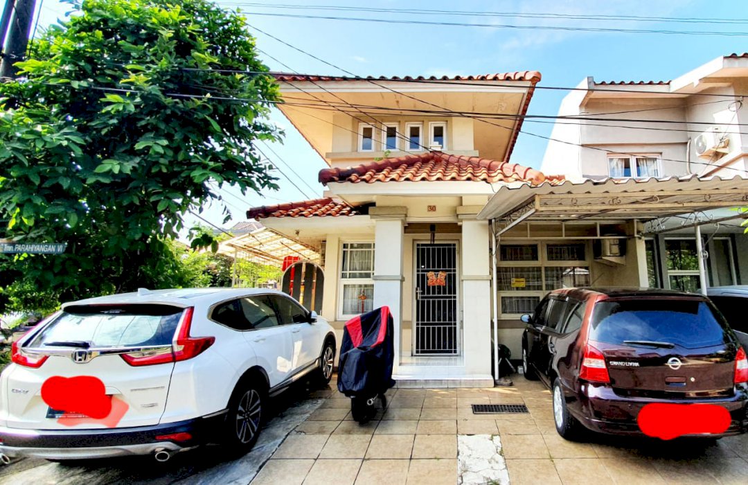 Dijual Rumah hoek di Taman Parahyangan Lippo Village Karawaci