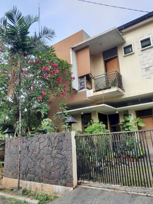 Di Jual Rumah Dan Kostan Strategis Di Kebon Jeruk Jakarta Barat