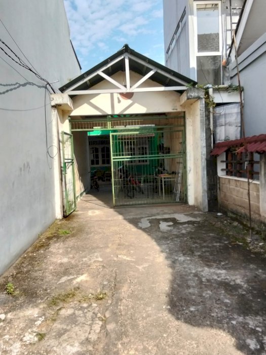 Di jual tanah dan bangunan strategis di Jakarta Selatan