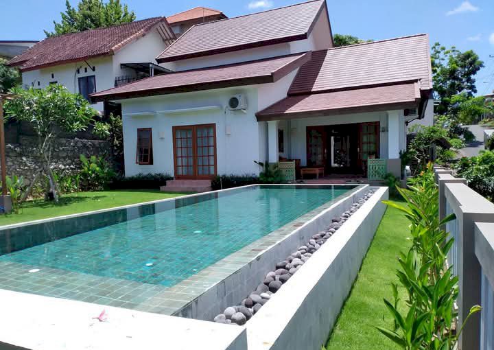 Villa Mewah Di Taman Giri Nusa Dua Kuta Selatan