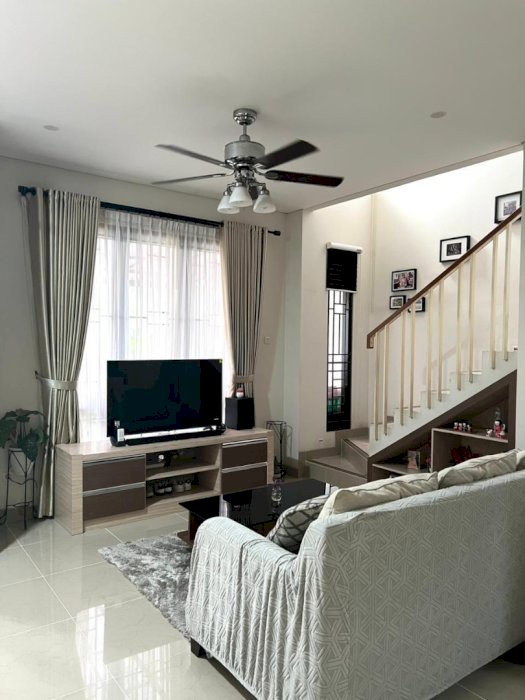 Rumah Super Apik di Sekitar Nusaloka BSD