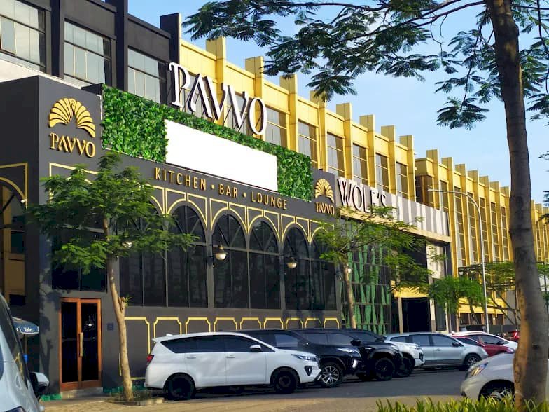 Dijual Ruko Golf Island Pik 4 gandeng. Pavvo Kitchen Bar & Lounge, PIK