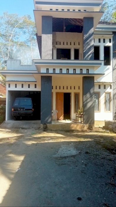gallery cover