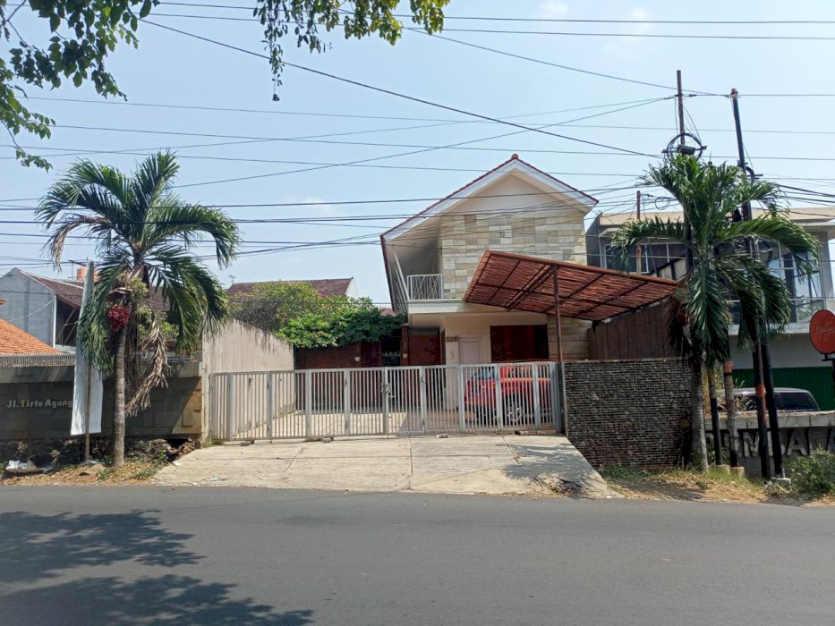 JUAL KOS EKSKLUSIF 3 MENIT DARI UNDIP SEMARANG !!!