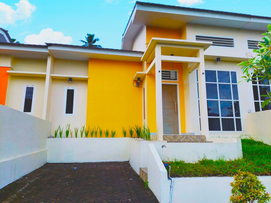 RUMAH 2 KAMAR CICILAN 4 JUTAAN DEKAT BANDARA MANADO