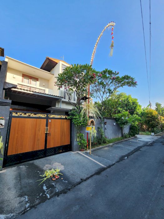 Villa 2 Lantai Di Jual Lokasi Sanur Kauh Denpasar Selatan