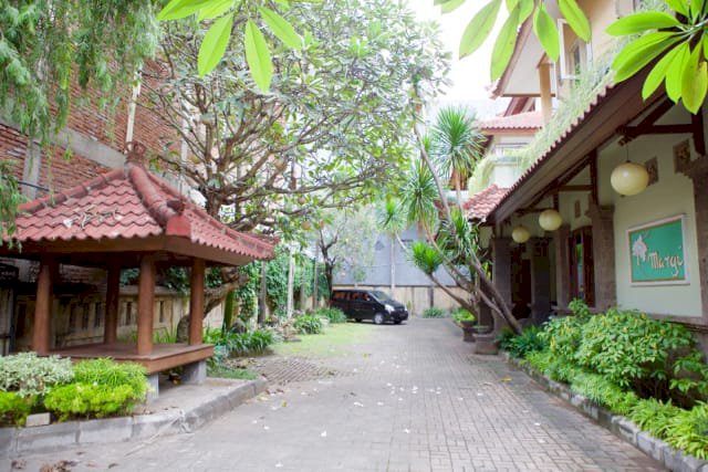 Gedung / Rumah bypas nusa dua bali 35 mtr dr jl raya ( nusa2)