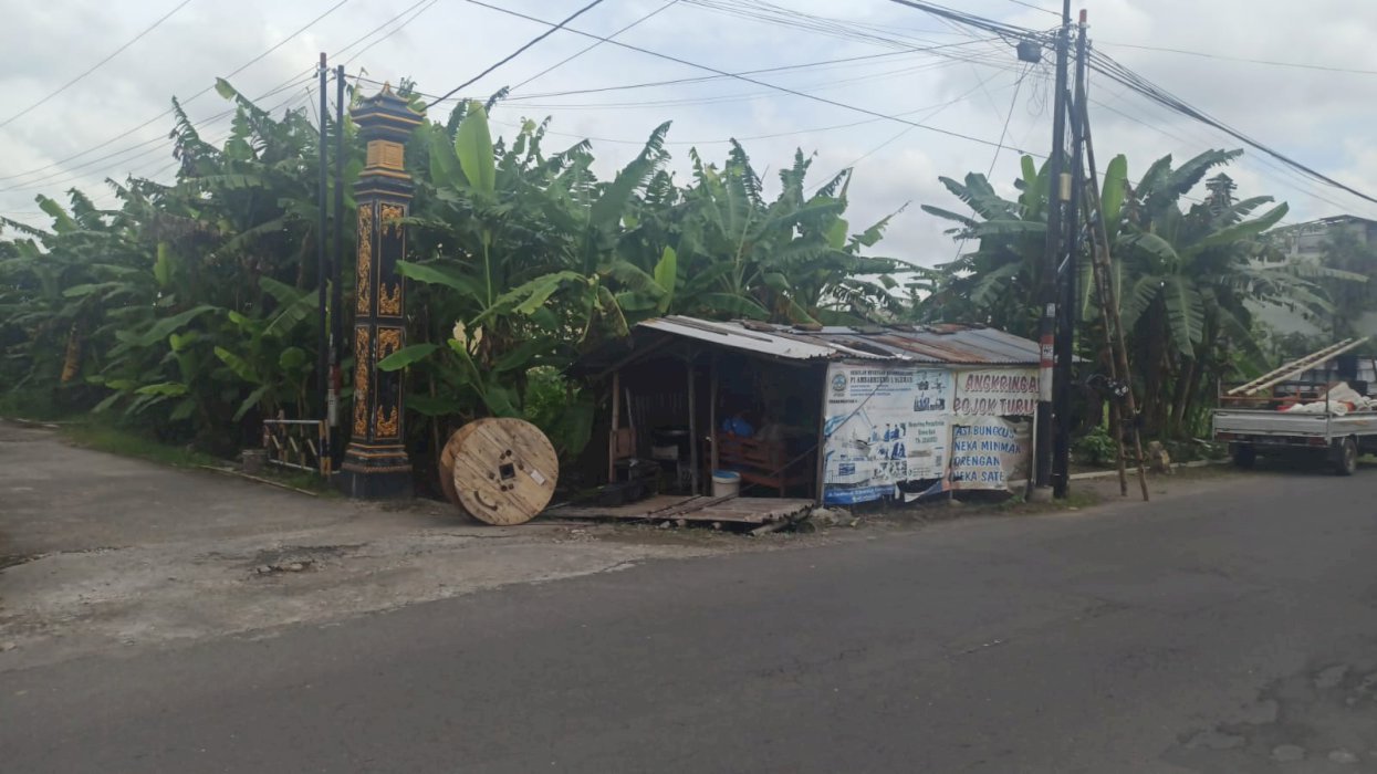 Dijual Tanah Pekarangan Akses Jalan Utama Purwomartani dekat exit Tol