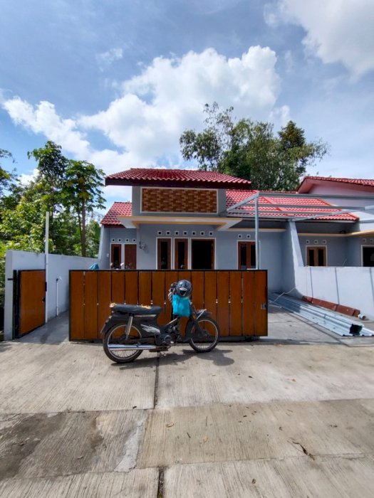 RUMAH SIAP HUNI TERMURAH DI JAKAL  LOKASI STRATEGIS SLEMAN DIY