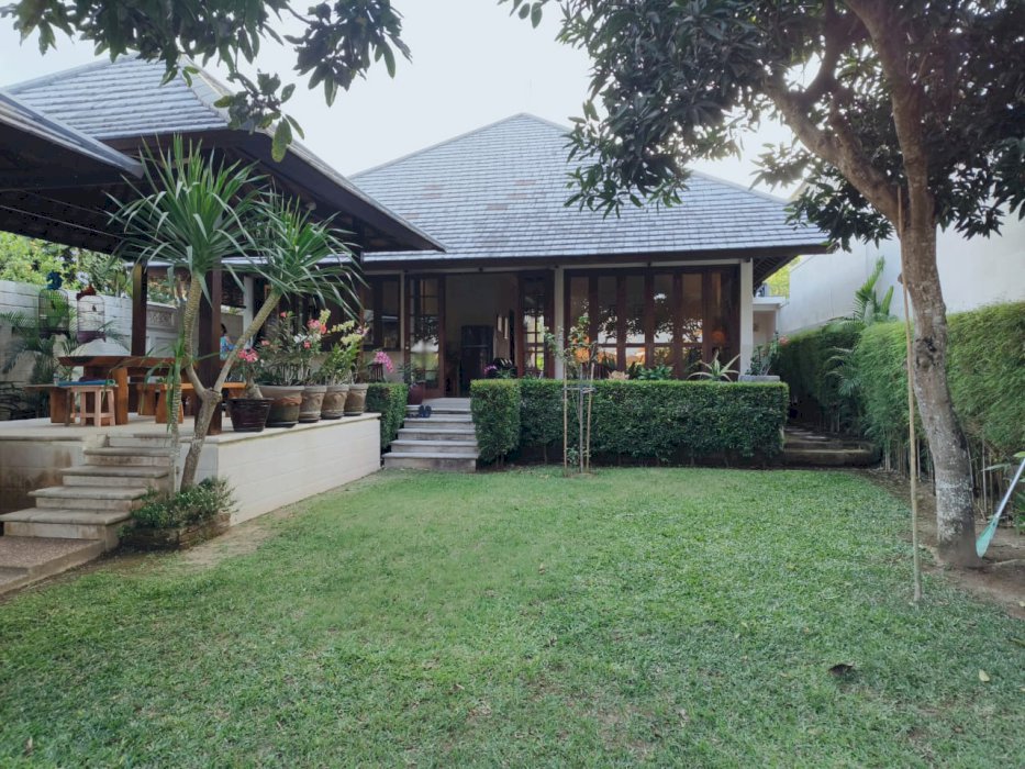 Di jual Tanah Dan Bangunan Villa Di Batu Bolong Canggu Bali