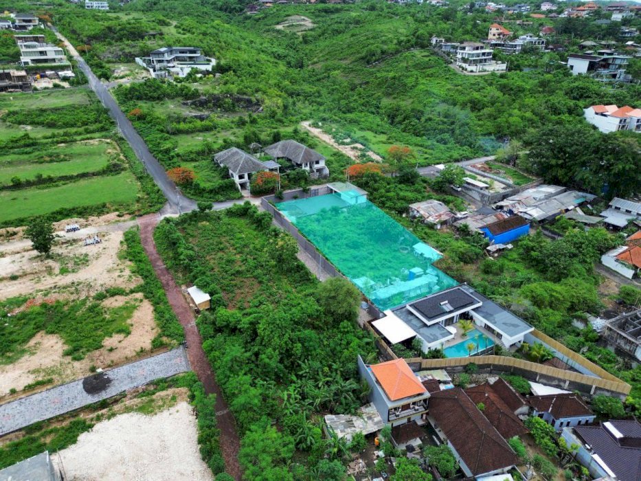 Tanah di jual lokasi strategis Puri Gading Jimbaran Bali