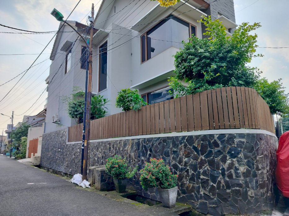 Rumah huk Ngantong Bisa lsg huni bebas banjir dan aman