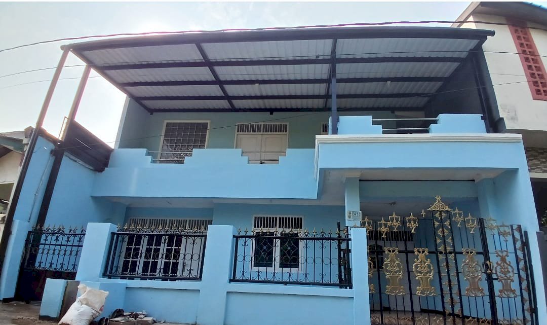 JUAL RUMAH 2LANTAI DI PERUMAHAN