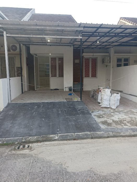 Rumah siap huni di Citra Raya Cikupa