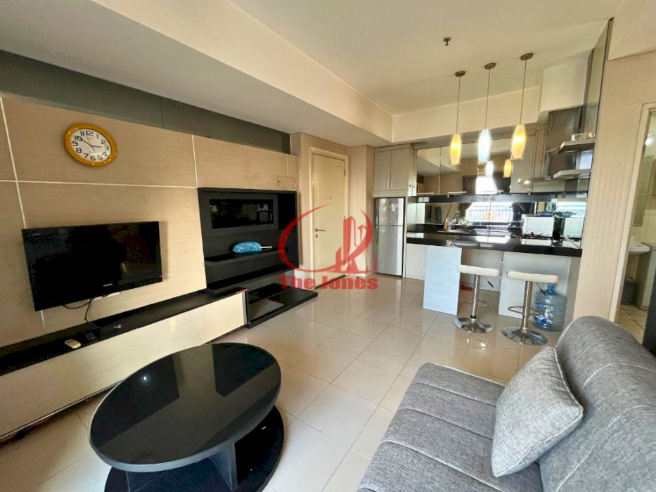 For Rent Apartemen Cosmo Terrace Thamrin City 2 BR Furnished (0016)