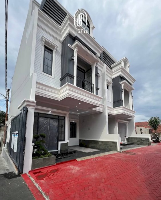 Rumah Mewah American Style di Kawasan Ragunan, Jakarta Selatan