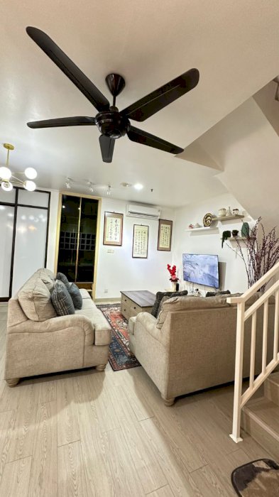 Sewa Apartemen Cosmo Park 3+1 Bedrooms Full Furnished (0056)