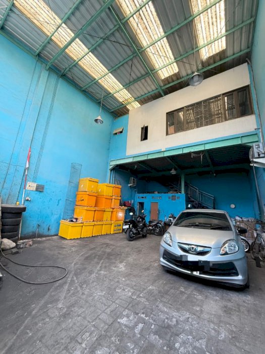 DI JUAL RUMAH DI JELAMBAR SIAP HUNI