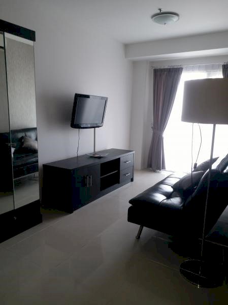 Sewa Apartemen Cosmo Mansion - 2 Bedroom Fully Furnished (0097)