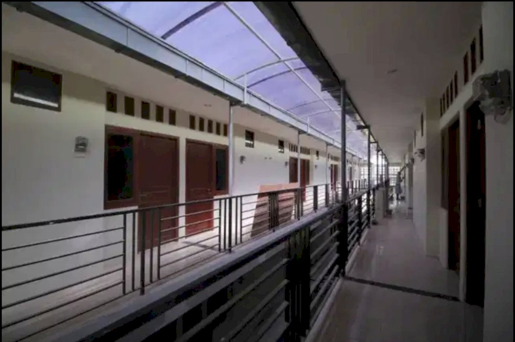 KOS EKSKLUSIF, BERSIH, TENANG, AMAN. DUKUH MENANGGAL GAYUNGAN SURABAYA