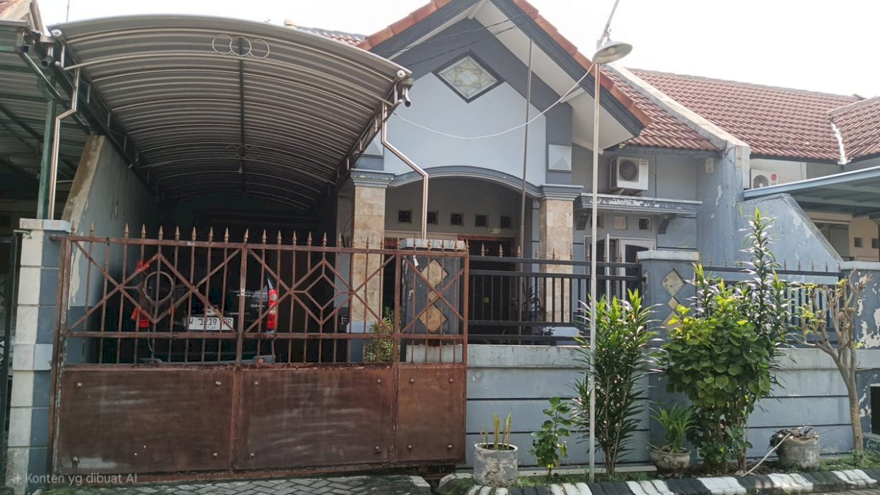 JUAL CEPAT RUMAH SIAP HUNI DITENGAH KOTA