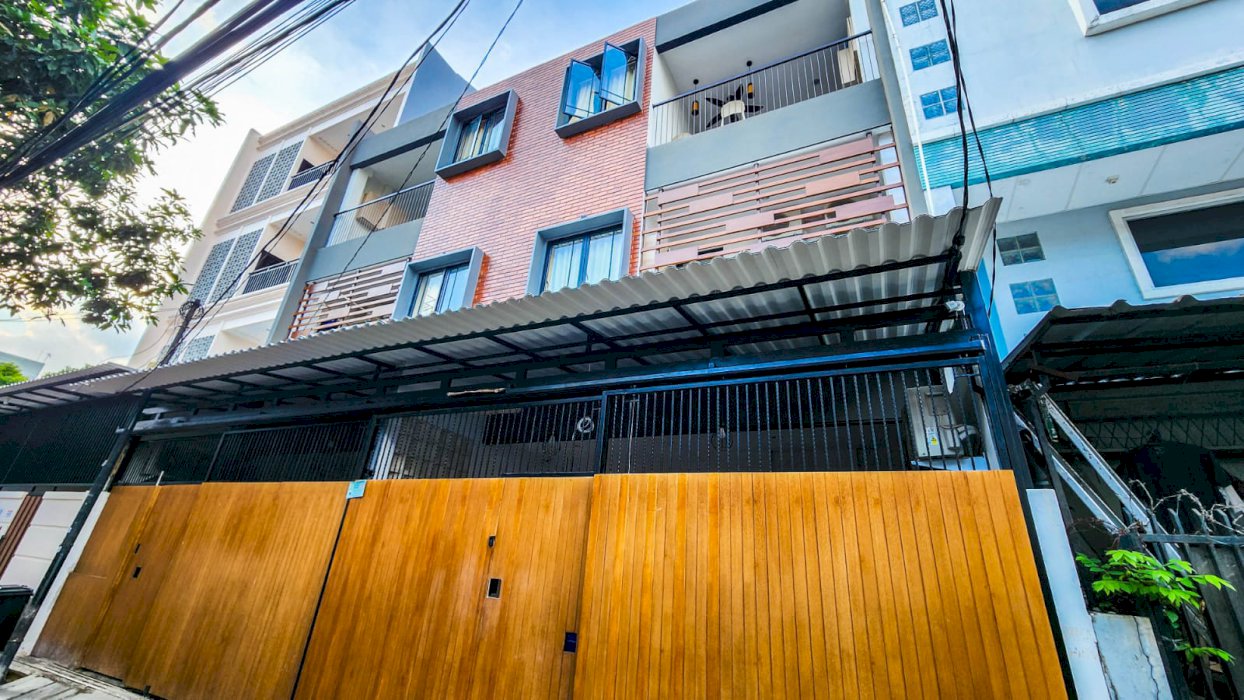 Jual rumah kos dengan keuntungan yang menjanjikan tanjung duren jakbar