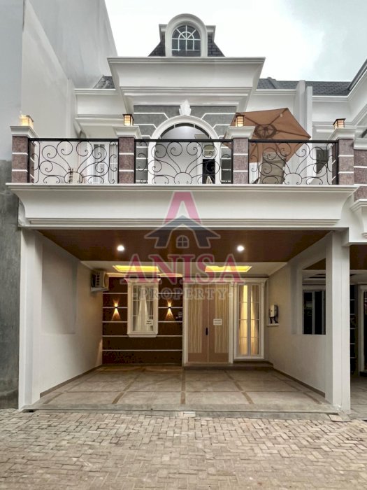 EXCLUSIVE TOWNHOUSE PREMIUM AKSES LANGSUNG JALAN RAYA JAGAKARSA