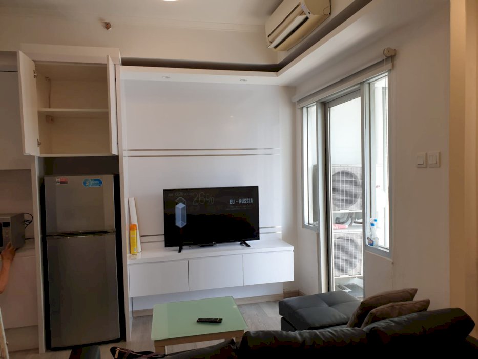 Sewa Apartemen Sudirman Park 1 Bedroom Fully Furnished (0135)
