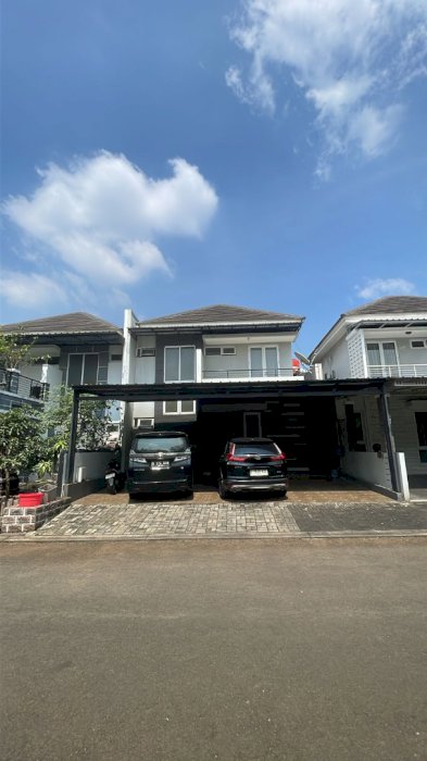 Dijual murah rumah di Kota Wisata Cibubur