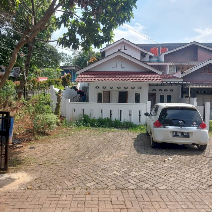 Di jual rumah baru siap huni di Sukmajaya Depok