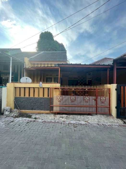 Di jual rumah siap huni di jalan Pedurenan Depok Cimanggis